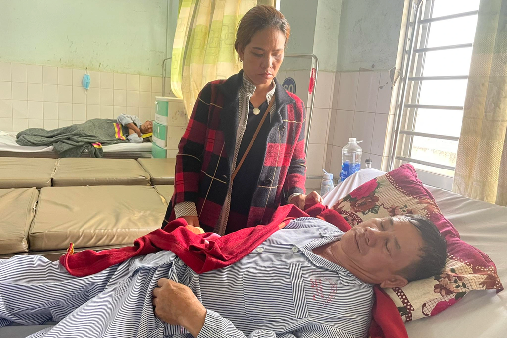 Vụ 4 người CLB HAGL gặp nạn: Tài xế ô tô con không tin mình còn sống